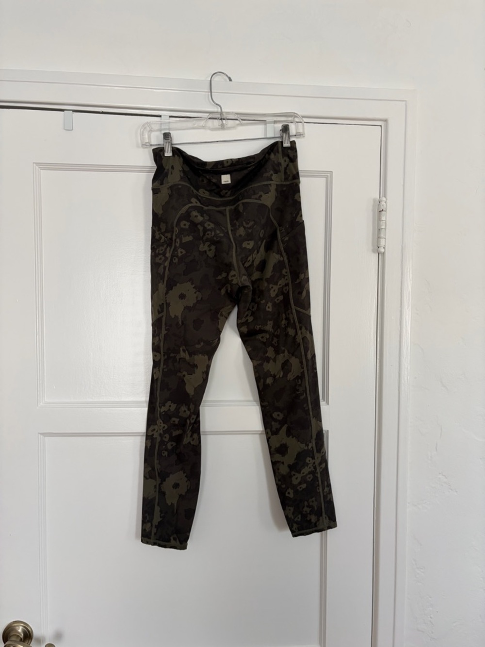 Vuori Stride Legging Oregano Flower - Picture 3 of 4